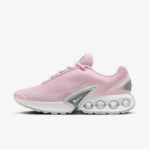 Kad n Nike Sportswear Pembe. Nike TR